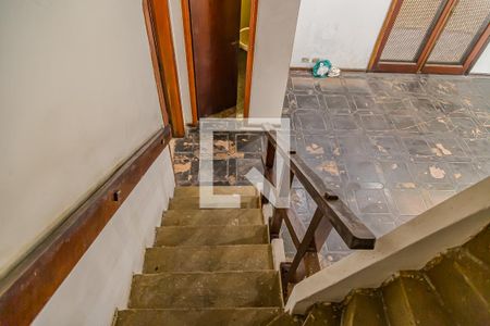 Casa à venda com 210m², 3 quartos e 3 vagas Casa à venda com 210m², 3 quartos e 3 vagasSala 2 - Escada