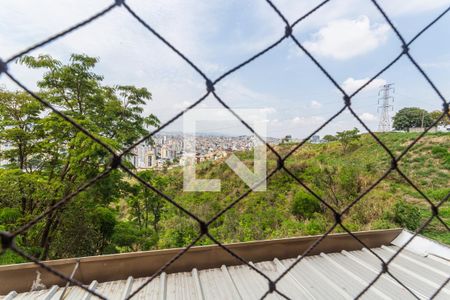 Vista da Suíte de apartamento para alugar com 3 quartos, 94m² em Palmares, Belo Horizonte