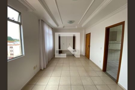 Sala de apartamento para alugar com 2 quartos, 70m² em Padre Eustáquio, Belo Horizonte