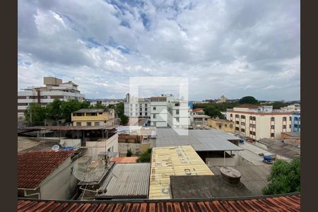 Sala - Vista de apartamento para alugar com 2 quartos, 70m² em Padre Eustáquio, Belo Horizonte