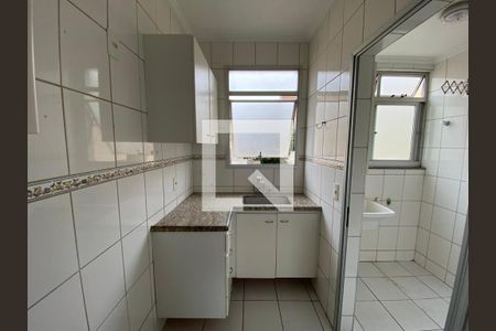 Cozinha de apartamento para alugar com 2 quartos, 70m² em Padre Eustáquio, Belo Horizonte