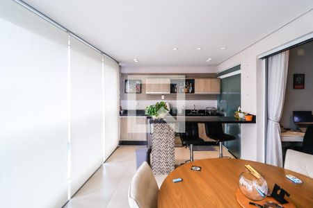 Varanda de apartamento para alugar com 2 quartos, 97m² em Vila Nair, São Paulo