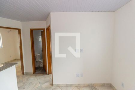 Sala de casa para alugar com 2 quartos, 50m² em Madureira, Rio de Janeiro