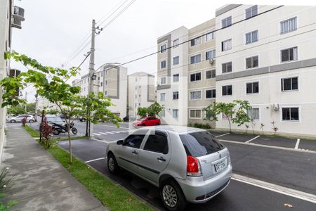 Vista do Quarto 1 de apartamento para alugar com 2 quartos, 43m² em Inhoaíba, Rio de Janeiro