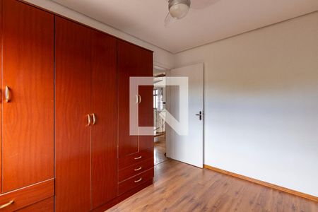 Quarto 1 de apartamento para alugar com 2 quartos, 111m² em Nonoai, Porto Alegre