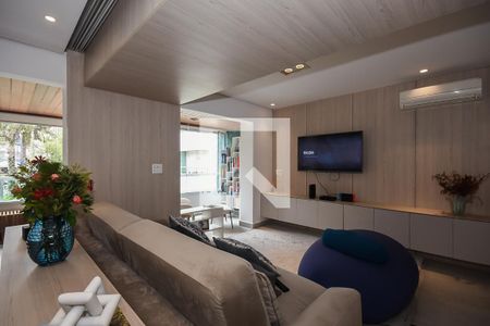 Sala de Tv de apartamento para alugar com 3 quartos, 168m² em Real Parque, São Paulo