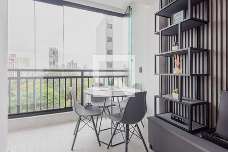 Varanda de apartamento à venda com 1 quarto, 40m² em Pinheiros, São Paulo