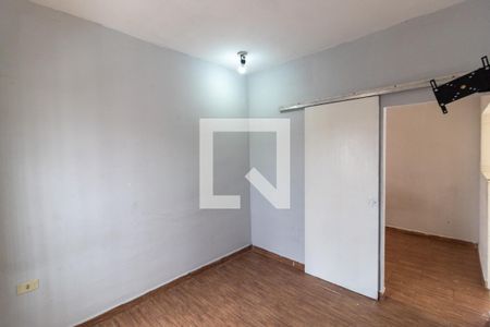 Quarto 1 de casa para alugar com 2 quartos, 40m² em Vila do Castelo, São Paulo