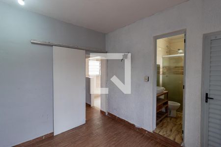 Quarto 1 de casa para alugar com 2 quartos, 40m² em Vila do Castelo, São Paulo