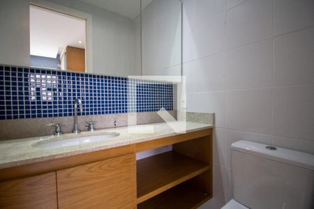 Banheiro da Suíte de apartamento à venda com 2 quartos, 144m² em Barra da Tijuca, Rio de Janeiro