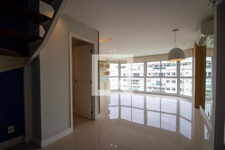 Sala de apartamento à venda com 2 quartos, 144m² em Barra da Tijuca, Rio de Janeiro