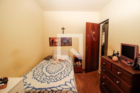 Quarto  2 de apartamento à venda com 3 quartos, 60m² em Sagrada Família, Belo Horizonte