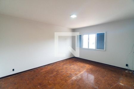 Suite de casa para alugar com 3 quartos, 300m² em Parque Jabaquara, São Paulo