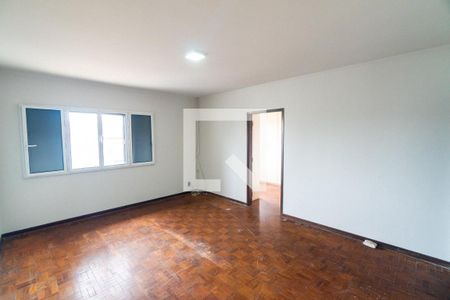 Suite de casa para alugar com 3 quartos, 300m² em Parque Jabaquara, São Paulo