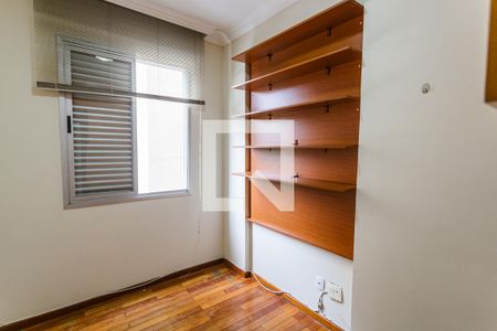 Quarto 1 de apartamento para alugar com 2 quartos, 60m² em Funcionários, Belo Horizonte