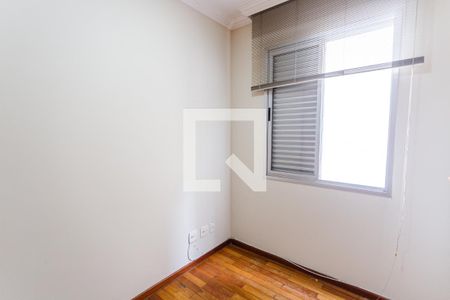 Quarto 1 de apartamento para alugar com 2 quartos, 60m² em Funcionários, Belo Horizonte