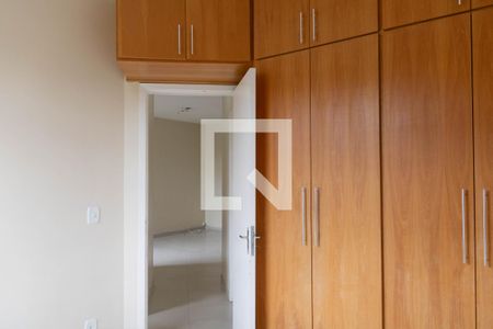 Quarto 1 de apartamento à venda com 2 quartos, 65m² em João Pinheiro, Belo Horizonte