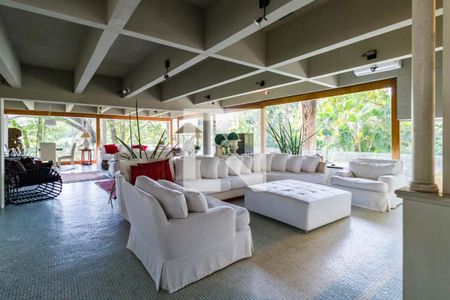 Sala de casa à venda com 5 quartos, 600m² em Jardim Viana, São Paulo