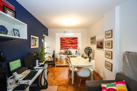 Apartamento à venda com 70m², 2 quartos e sem vagaSala