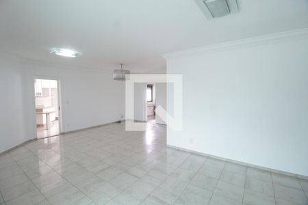 Sala de apartamento para alugar com 3 quartos, 140m² em Osvaldo Rezende, Uberlândia