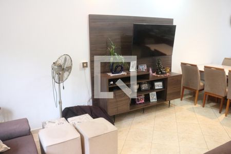 Casa à venda com 200m², 3 quartos e 3 vagasSala