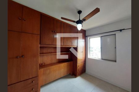 Quarto 1 de apartamento para alugar com 2 quartos, 52m² em Vila Campo Grande, São Paulo