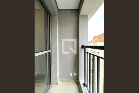 Varanda Sala/Cozinha de apartamento para alugar com 1 quarto, 29m² em Jardim Prudência, São Paulo