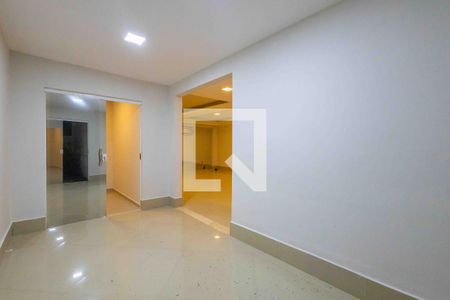 Sala de casa de condomínio para alugar com 5 quartos, 315m² em Recreio dos Bandeirantes, Rio de Janeiro