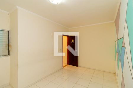 Quarto 2 de casa à venda com 3 quartos, 100m² em Vila Nivi, São Paulo