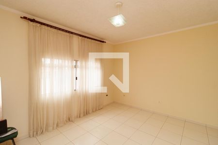 Sala de casa à venda com 3 quartos, 100m² em Vila Nivi, São Paulo