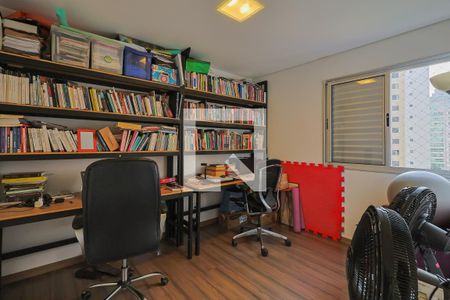 Quarto 2 de apartamento para alugar com 3 quartos, 90m² em Anchieta, Belo Horizonte