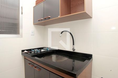 Cozinha de kitnet/studio à venda com 1 quarto, 23m² em São João, Porto Alegre