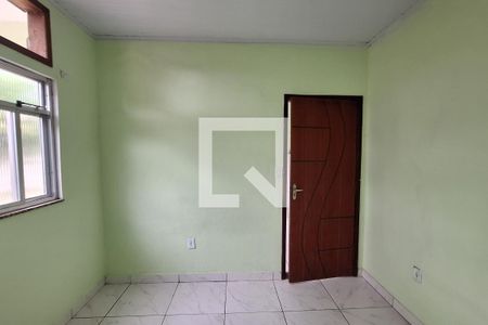 Sala/Quarto de casa para alugar com 1 quarto, 21m² em Vila Rosário, Duque de Caxias