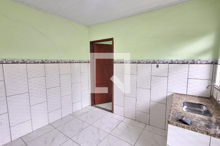 Cozinha de casa para alugar com 1 quarto, 21m² em Vila Rosário, Duque de Caxias