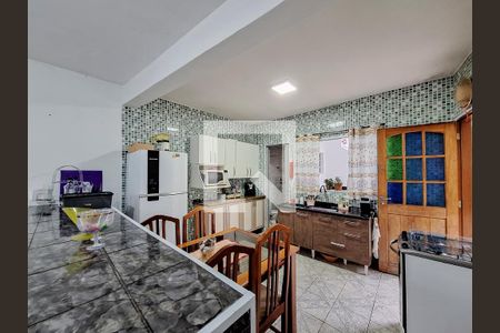 Cozinha de casa para alugar com 1 quarto, 50m² em Jardim Sonia, São Paulo