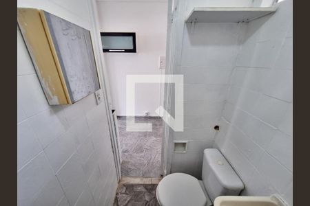 Banheiro  de apartamento para alugar com 1 quarto, 15m² em Centro, Rio de Janeiro