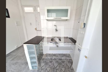 Sala/Quarto/Cozinha de apartamento para alugar com 1 quarto, 15m² em Centro, Rio de Janeiro