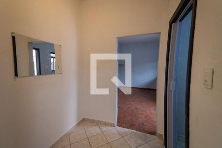 Corredor  de casa para alugar com 1 quarto, 98m² em Jardim Vila Formosa, São Paulo