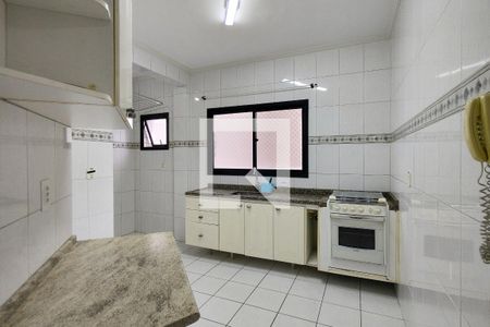 Apartamento para alugar com 120m², 3 quartos e 2 vagas Apartamento para alugar com 120m², 3 quartos e 2 vagasCozinha