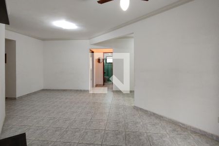 Sala de apartamento para alugar com 3 quartos, 120m² em Caiçara, Praia Grande