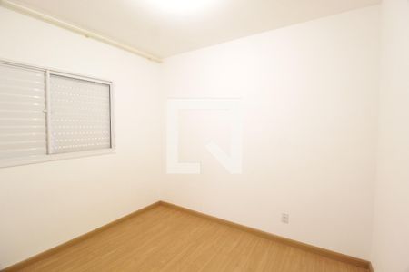 Quarto 2 de apartamento para alugar com 2 quartos, 45m² em Shopping Park, Uberlândia