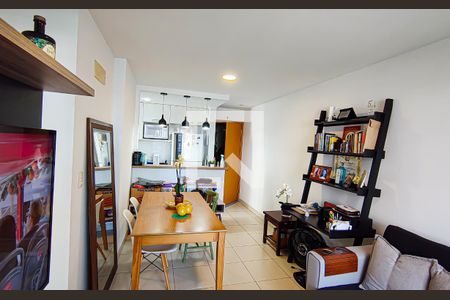 Sala de apartamento à venda com 3 quartos, 80m² em Barra Olímpica, Rio de Janeiro