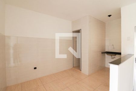 Sala/Cozinha de apartamento para alugar com 1 quarto, 40m² em Vila Prado, São Paulo