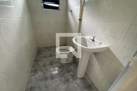 Banheiro de casa para alugar com 1 quarto, 44m² em Parque Lafaiete, Duque de Caxias