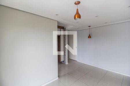 Sala  de casa para alugar com 2 quartos, 70m² em Vila Ester, Carapicuíba