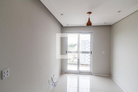 Sala  de casa para alugar com 2 quartos, 70m² em Vila Ester, Carapicuíba