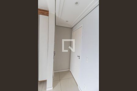 Entrada de casa para alugar com 2 quartos, 70m² em Vila Ester, Carapicuíba