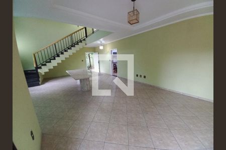 Sala de casa para alugar com 5 quartos, 270m² em Morro dos Barbosas, São Vicente