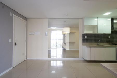 Sala de apartamento à venda com 2 quartos, 50m² em Vila Nova, Porto Alegre