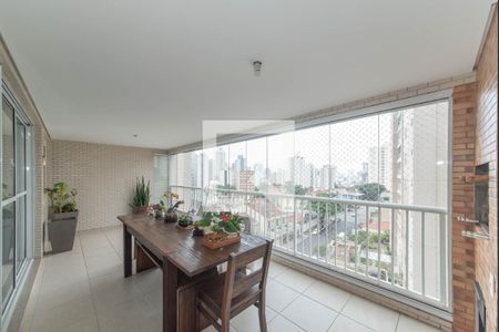 Varanda de apartamento à venda com 4 quartos, 137m² em Vila Gumercindo, São Paulo